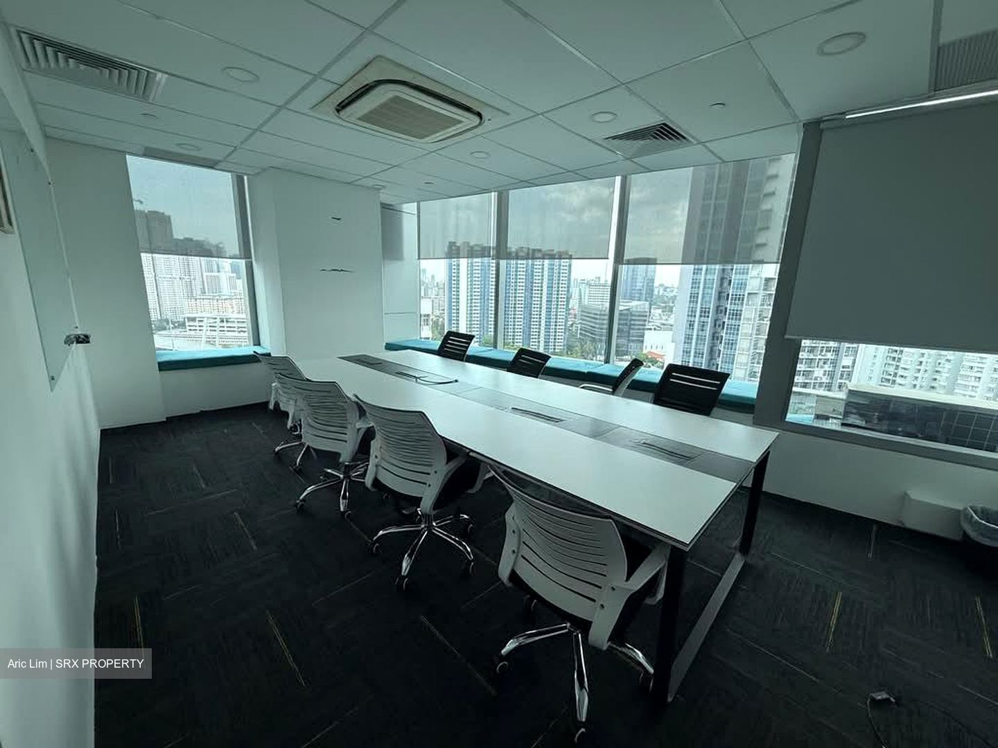 Arc 380 (D8), Office #536733761